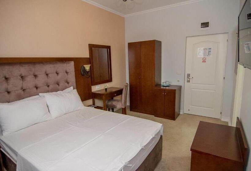 エコノミールーム, Marailis Mangalia