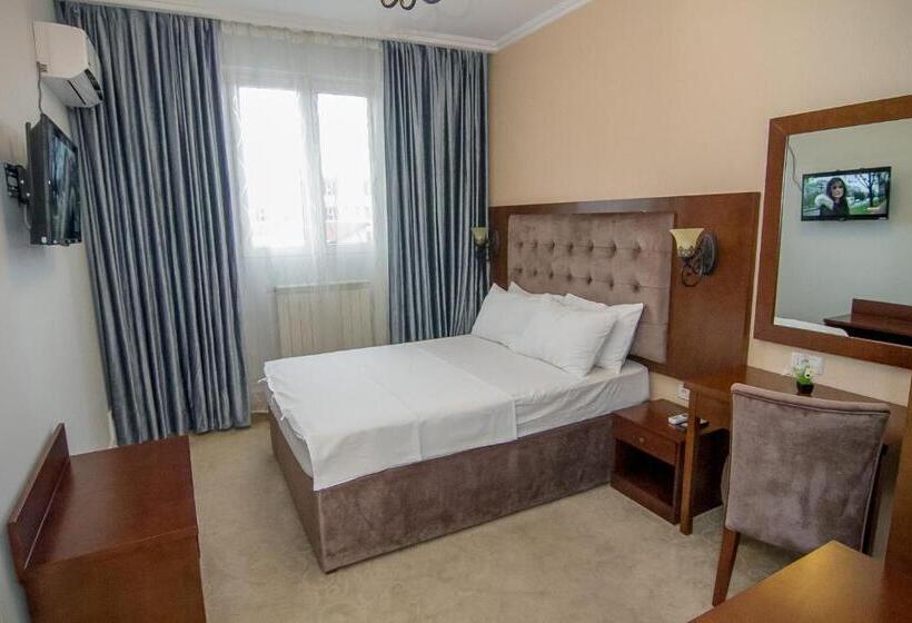 エコノミールーム, Marailis Mangalia