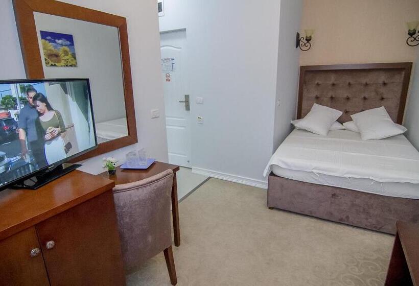 エコノミールーム, Marailis Mangalia