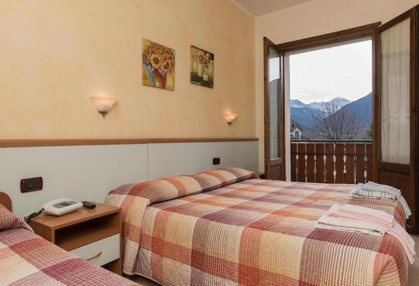 غرفة قياسية ثلاثية, Pineta