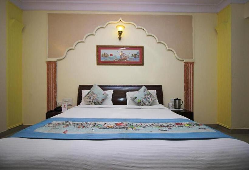 غرفة ديلوكس, Roshan Haveli