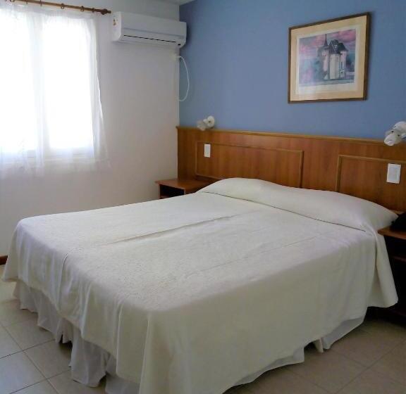 패밀리 룸, Tejas Rojas