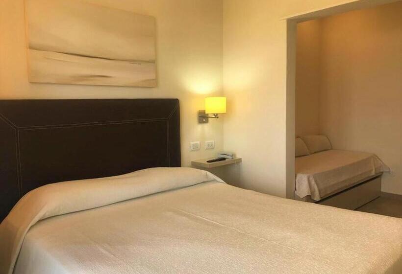 발코니가 있는 4인용 스탠다드 룸, Tejas Rojas