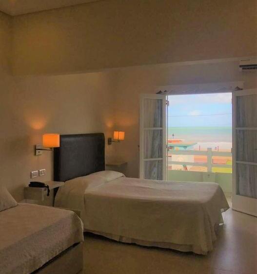 발코니가 있는 4인용 스탠다드 룸, Tejas Rojas