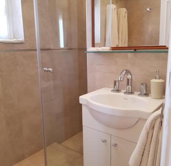 패밀리 룸, Tejas Rojas