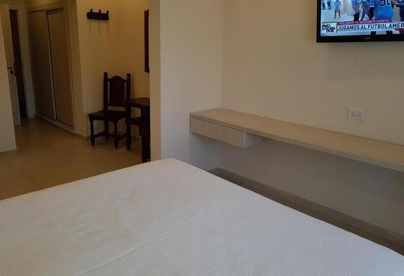 발코니가 있는 4인용 스탠다드 룸, Tejas Rojas