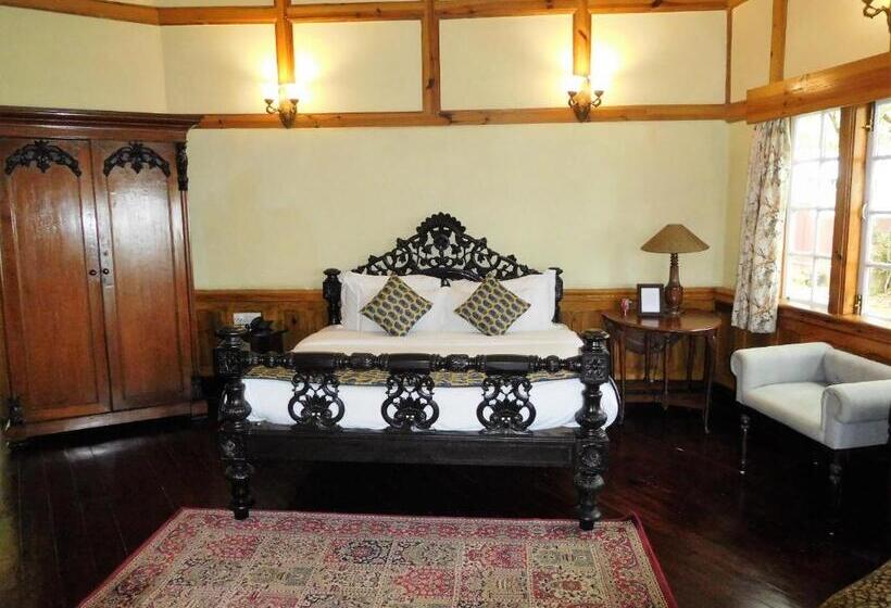 Люкс, The Heritage Club   Tripura Castle