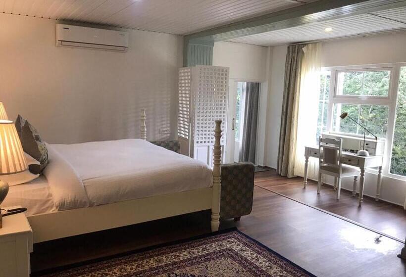 Королевские апартаменты с 1 спальней, The Heritage Club Tripura Castle