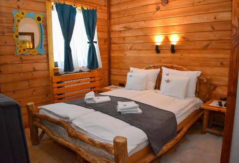 استودیو خانوادگی, Rajska Vrata