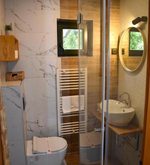 استودیو خانوادگی, Rajska Vrata