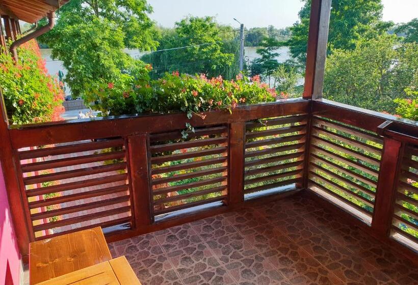 Номер Deluxe с Балконом, Pension Delta Miraj