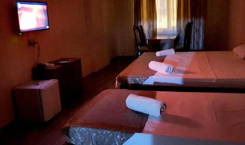 اتاق استاندارد سه نفره, Ariva Center Econom