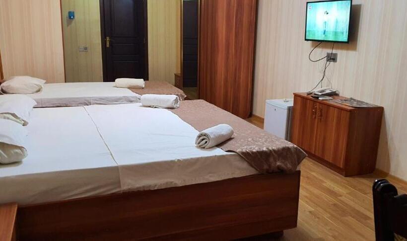 اتاق استاندارد سه نفره, Ariva Center Econom