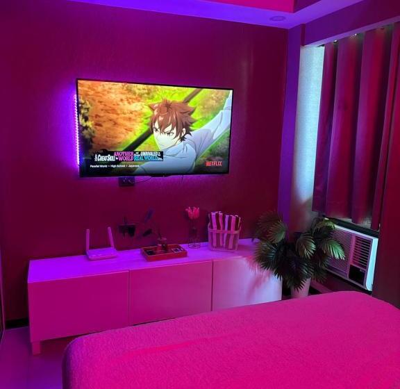 اتاق استاندارد با بالکن, Azure Paranaque Staycation