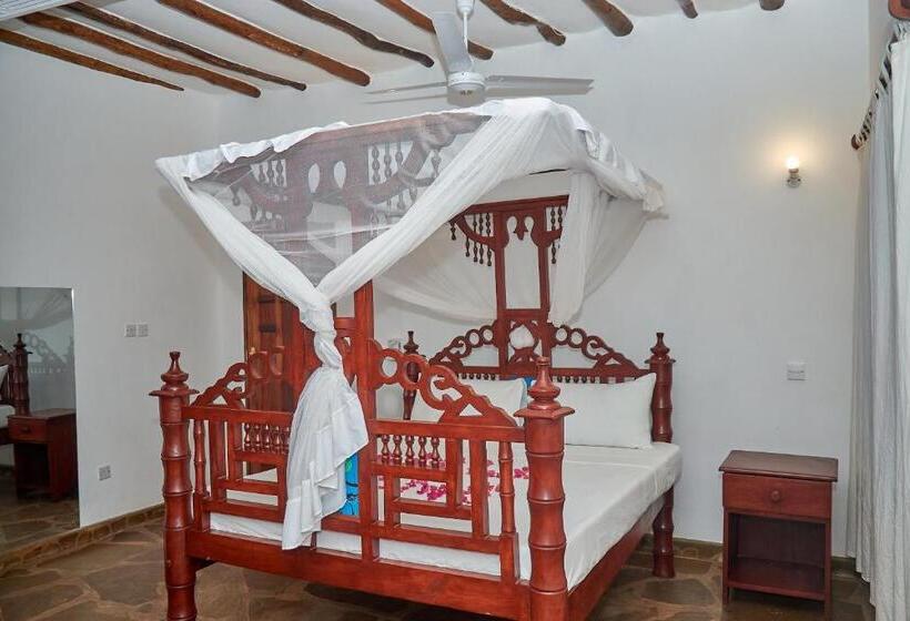اتاق استاندارد با بالکن, Beach Way Villa
