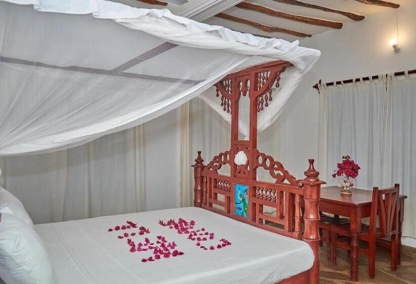 اتاق استاندارد با بالکن, Beach Way Villa