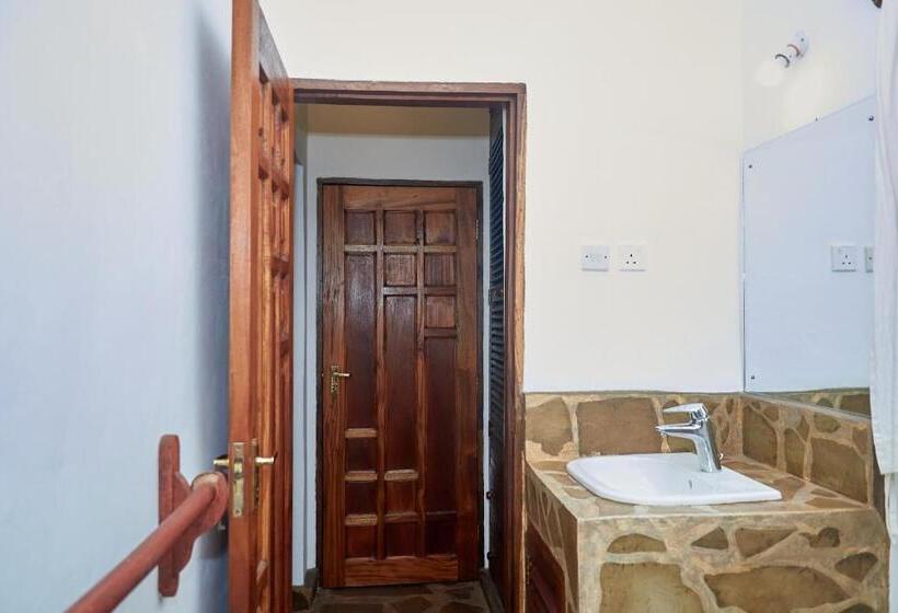 اتاق استاندارد با بالکن, Beach Way Villa