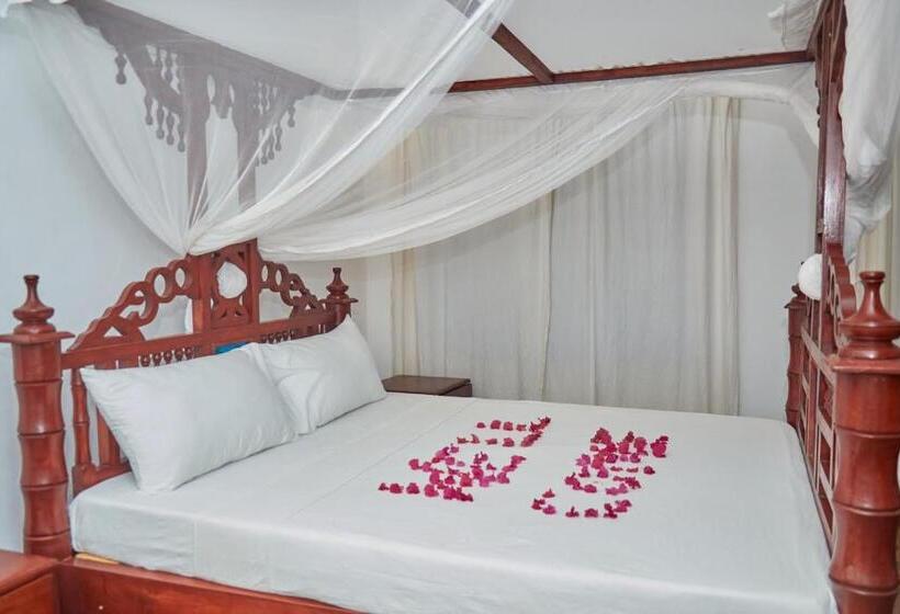 اتاق استاندارد با بالکن, Beach Way Villa