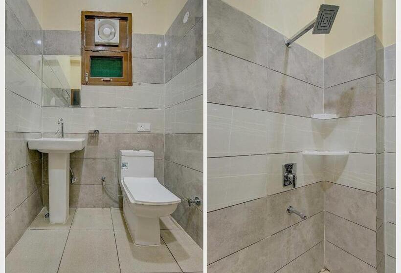 חדר קלאסי לשלושה, O Gg Residency