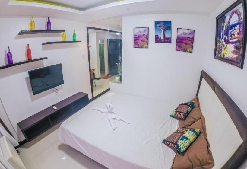 带海景的标准工作室, Enjoy Free Sauna And Pool Access, Save 70 Percent This Month On A Deluxe Unit In Manila With A Balco
