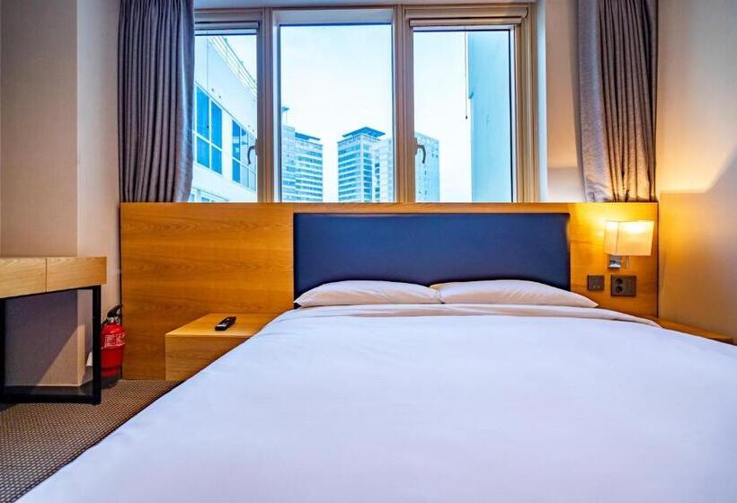 スーペリアールーム, Centum Business