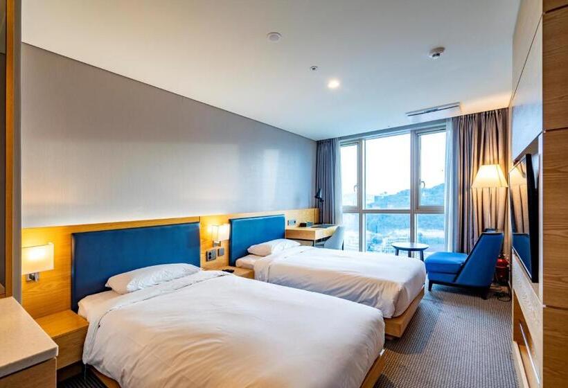 غرفة ديلوكس, Centum Business