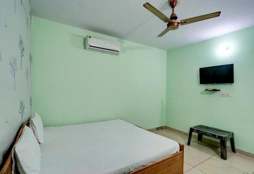 חדר קלאסי לשלושה, Oyo Crown Guest House