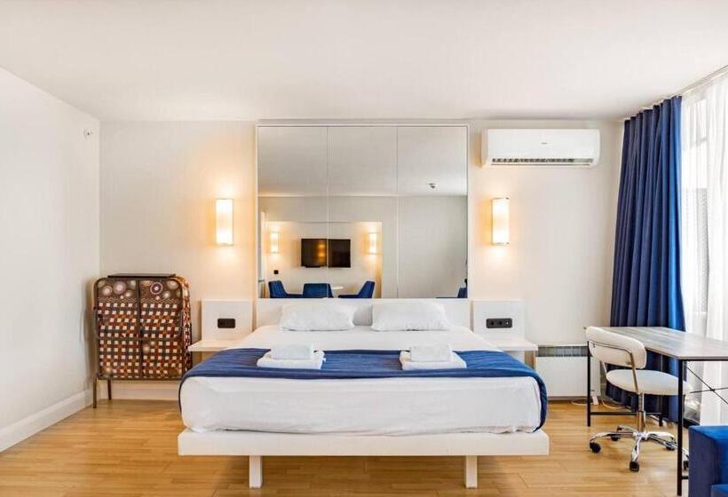 スタンダードスタジオ, Orbi City Batumi Downtown