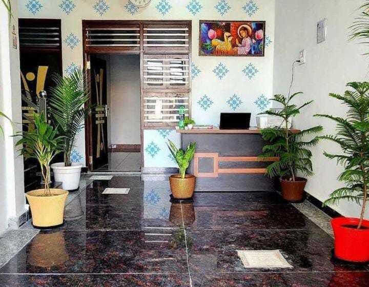 غرفة كلاسيكية ثلاثية, Oyo E Hotel Ansal