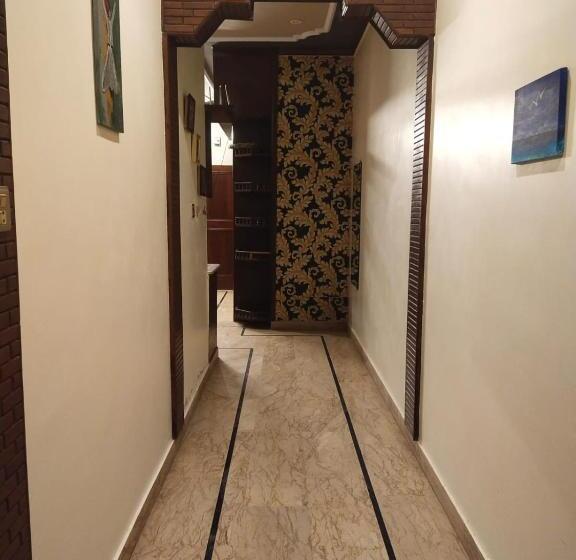 Economy Triple Room, Luxury Guest House Near Agha Khan, Karachi Airport