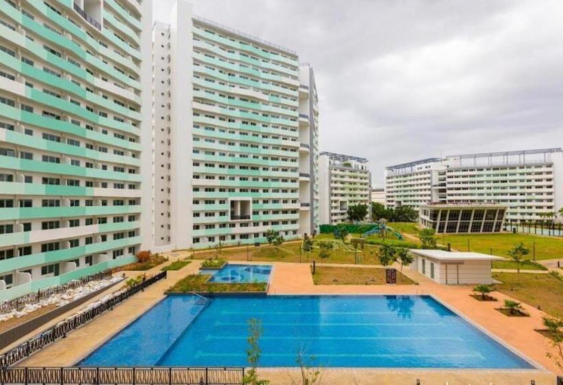דירה בת חדר שינה 1 עם מרפסת, The Residences At Commonwealth Roxas East