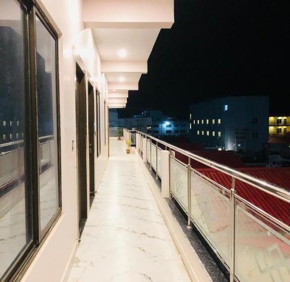 オーシャンビューデラックスルーム, Tropicana Beach Resort, Mandarmani