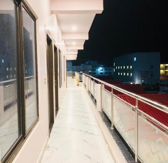 オーシャンビューデラックスルーム, Tropicana Beach Resort, Mandarmani