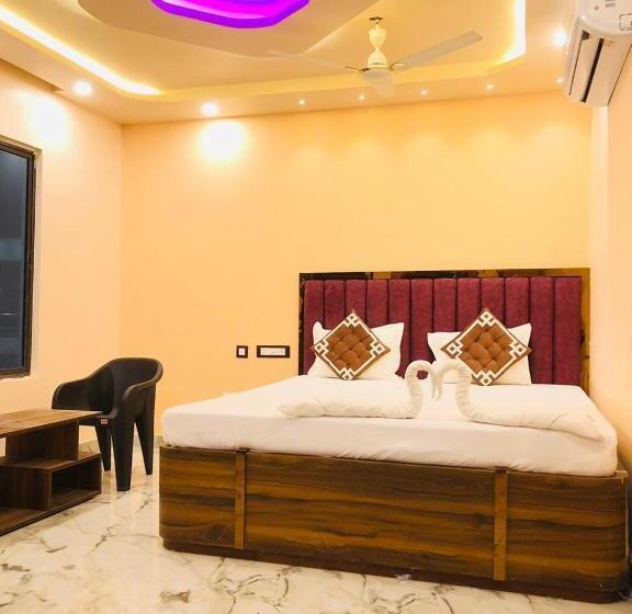 חדר משפחתי דלוקס, Tropicana Beach Resort, Mandarmani