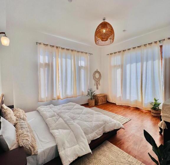 חדר סטנדרט עם מרפסת, Unwind Stays