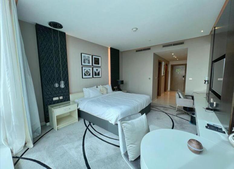 סטודיו סופריור, برج داماك الرياض Damac Towers Riyadh