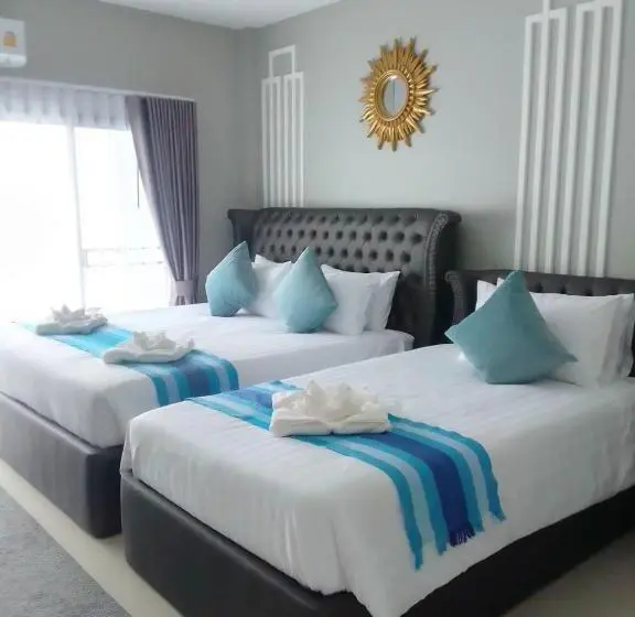 Standard Triple Room with Terrace, พาราไดซ์รีสอร์ต สังขละบุรี Paradise Resort At Sangkhlaburi