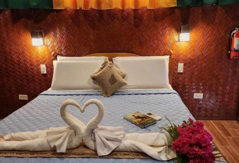 חדר סטנדרט עם מרפסת, Flores Garden