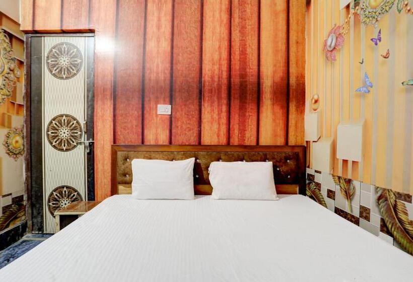 트리플 클래식 룸, Oyo 81443 Dosto Ki Dhadkan