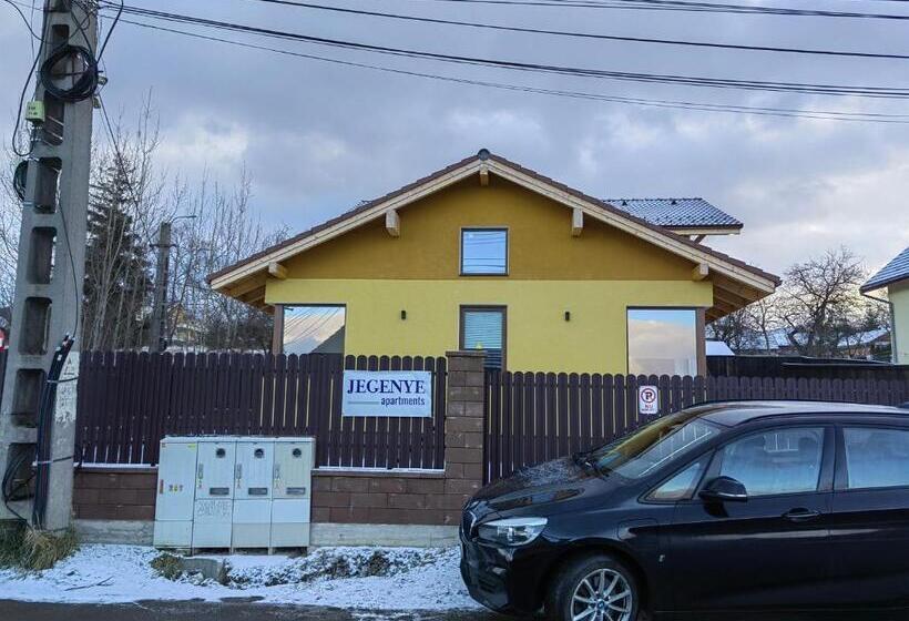 침실 1개 아파트, Jegenye Apartments