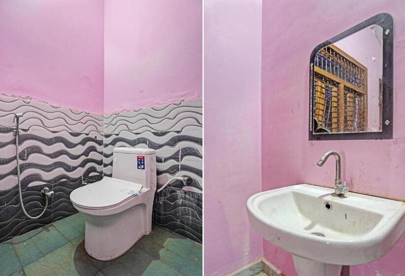 Трехместный Номер Классика, Oyo 82187 Divine Inn Hotel And Guest House