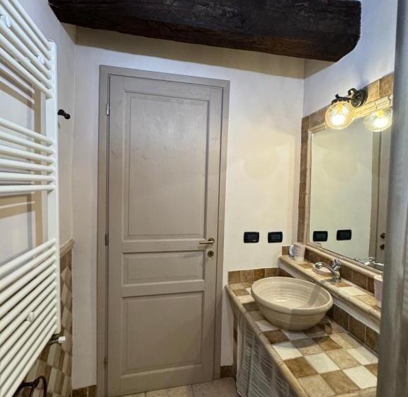 חדר סטנדרט, Sforza House