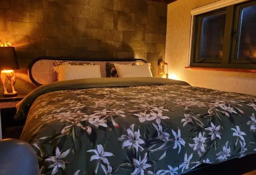 Standard-huone, B&b  T Maartensdijkse Bos