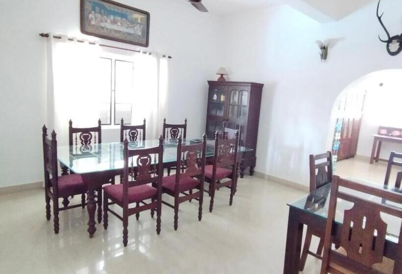 Standard Room with Terrace, The Reds Heritage