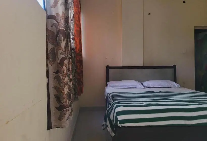 Economy-huone, Green Castle Residency