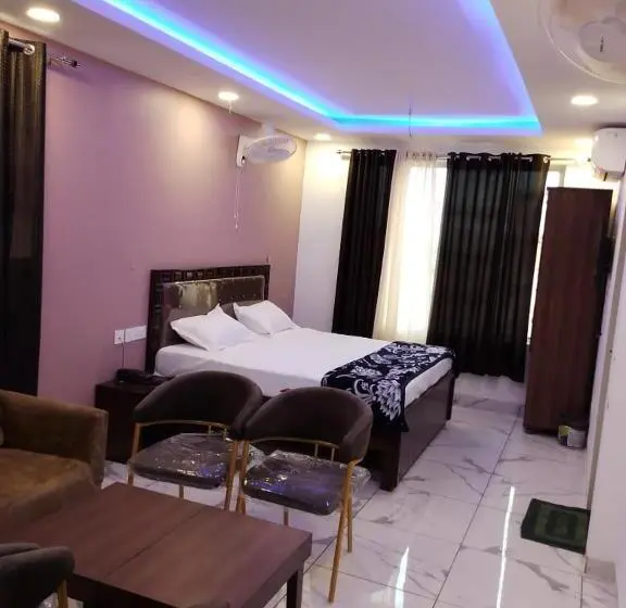 スイート, Almond