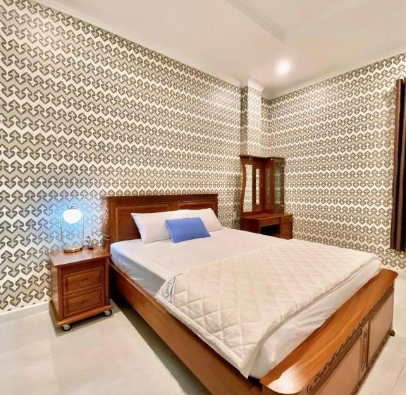 اتاق استاندارد, Ngọc Mai