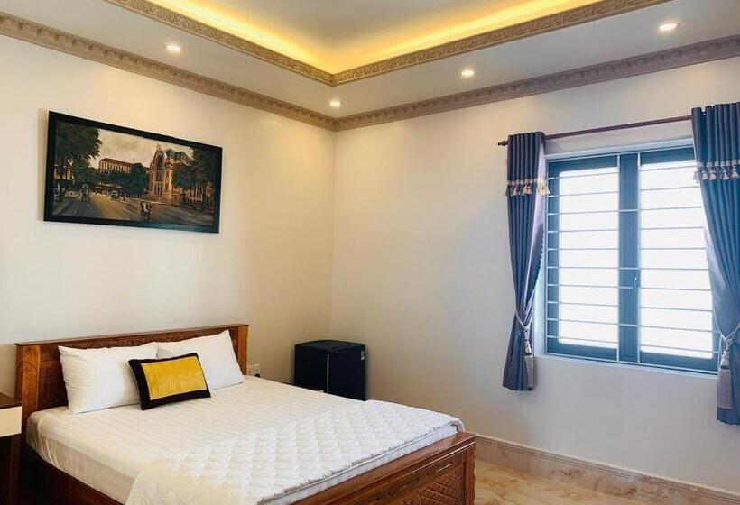 اتاق استاندارد, Ngọc Mai