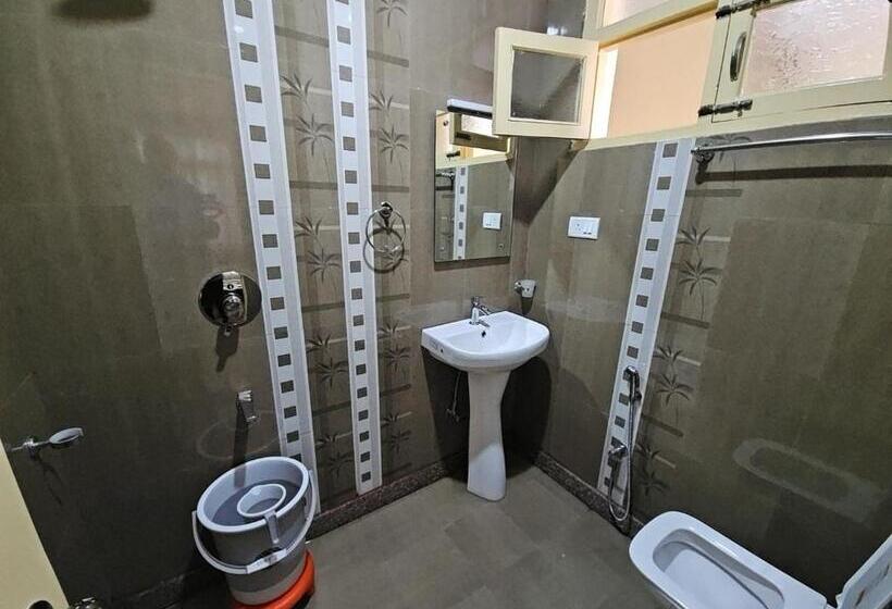 Quarto superior, Nouvella Residency