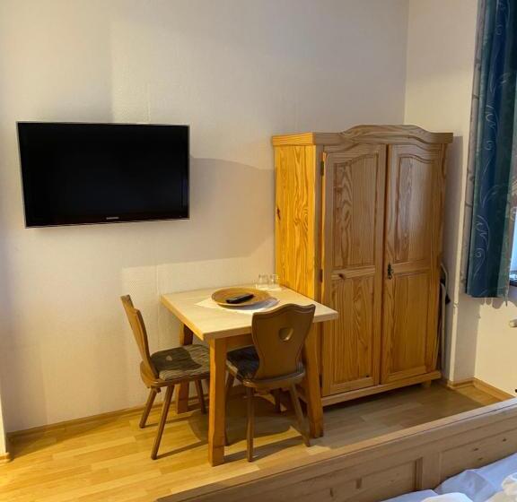 Номер Стандарт, Schlossschänke Friedenfels